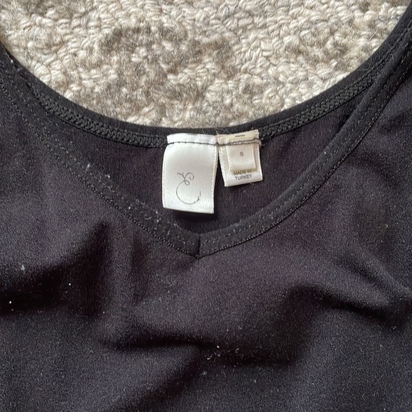 Black anthro tank - Picture 3 of 3